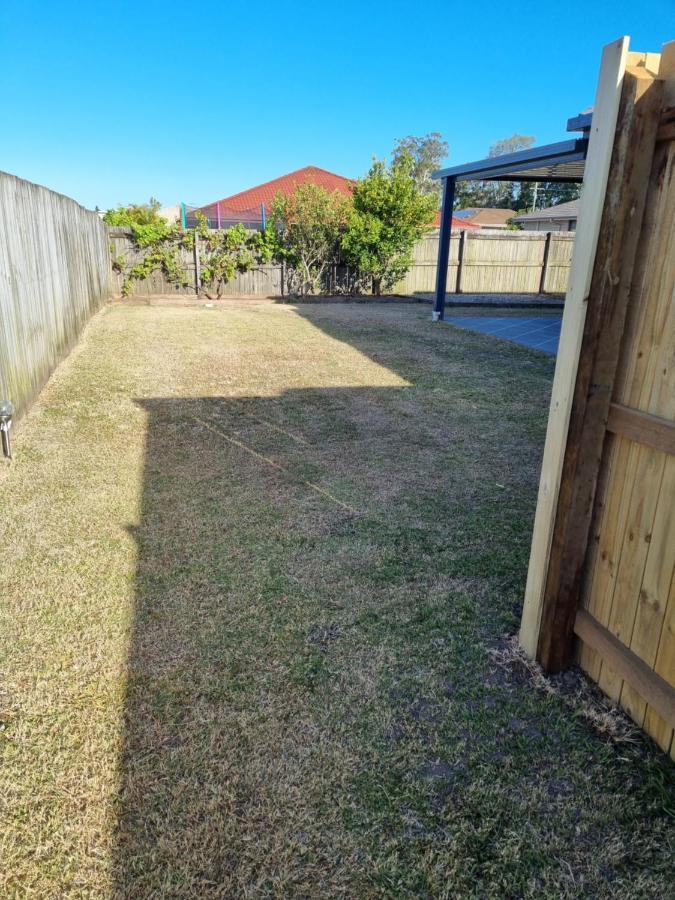 Blk Stays Guest House Deluxe Units Morayfield Esterno foto