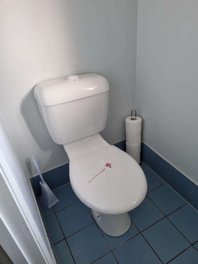 Blk Stays Guest House Deluxe Units Morayfield Esterno foto