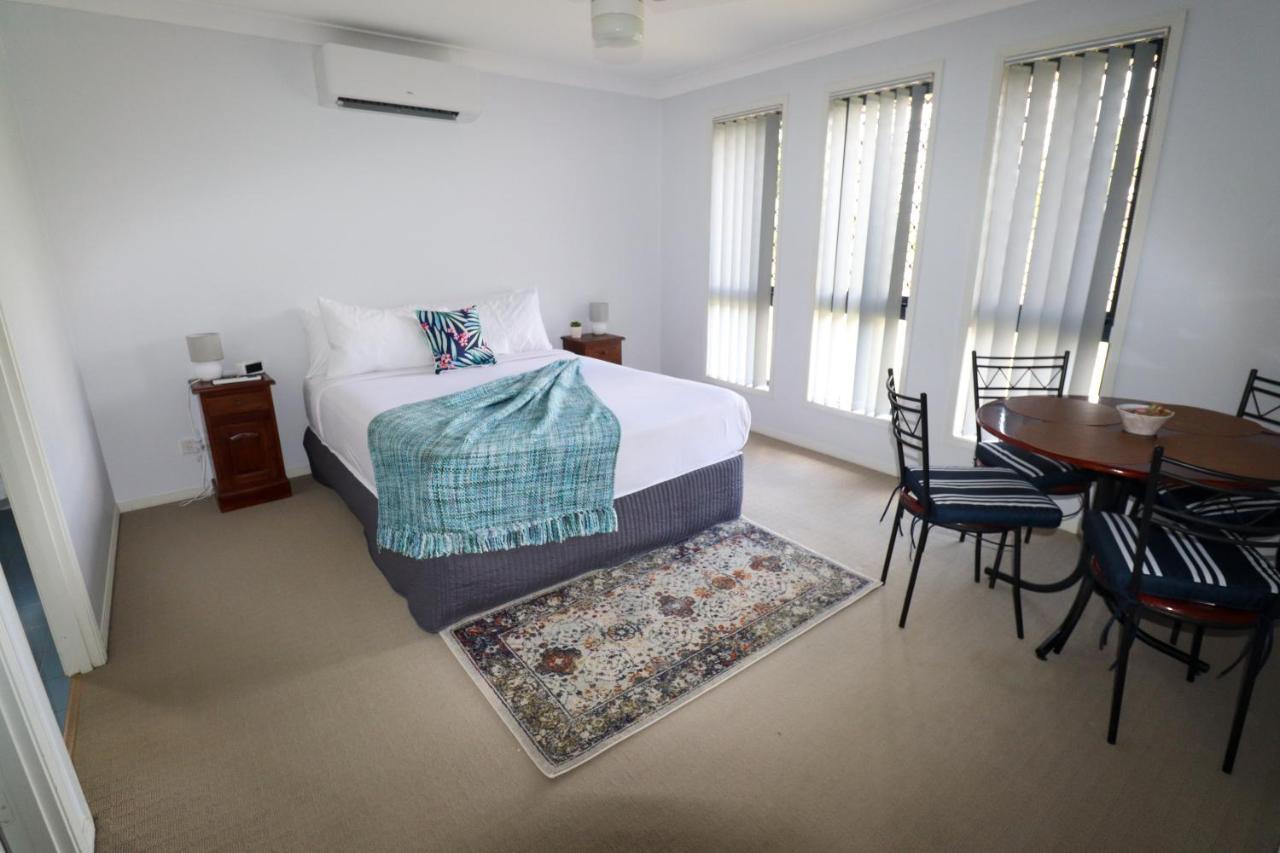 Blk Stays Guest House Deluxe Units Morayfield Esterno foto