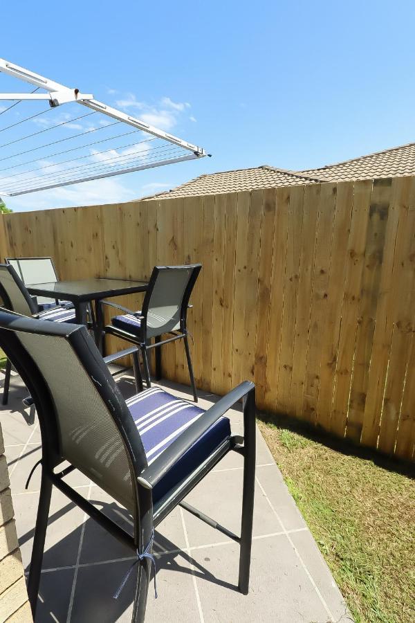 Blk Stays Guest House Deluxe Units Morayfield Esterno foto