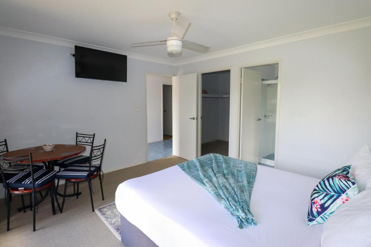 Blk Stays Guest House Deluxe Units Morayfield Esterno foto